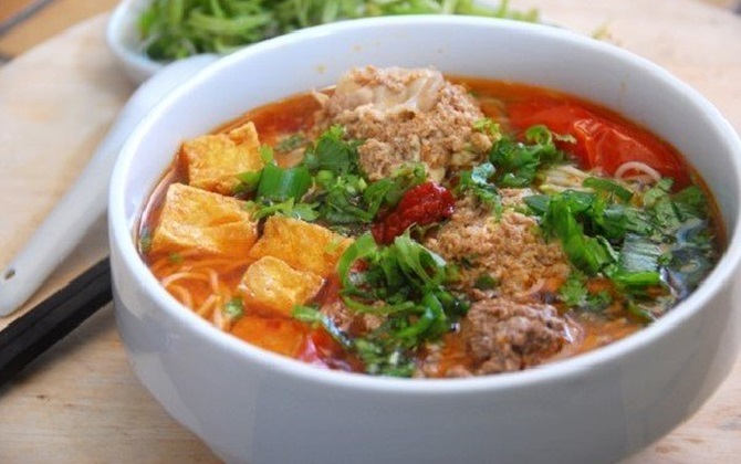 Mẹo hay giúp bạn nấu riêu cua đông lại thành miếng