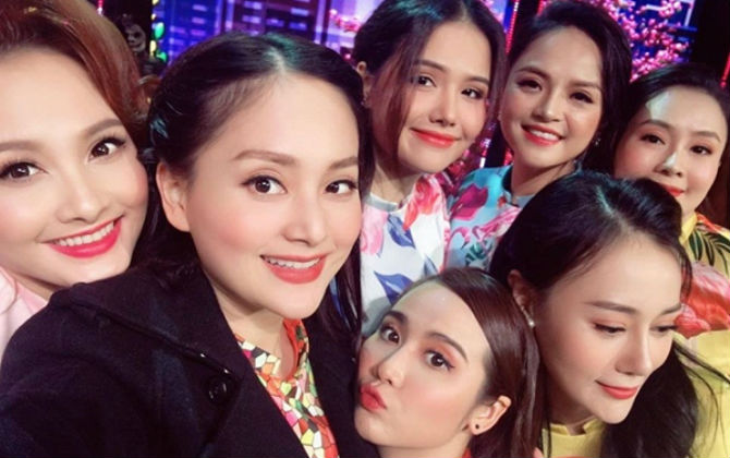 Khi loạt mỹ nhân đẹp xuất sắc quy tụ trong một khung hình, fan khó xử vì không biết theo phe ai?