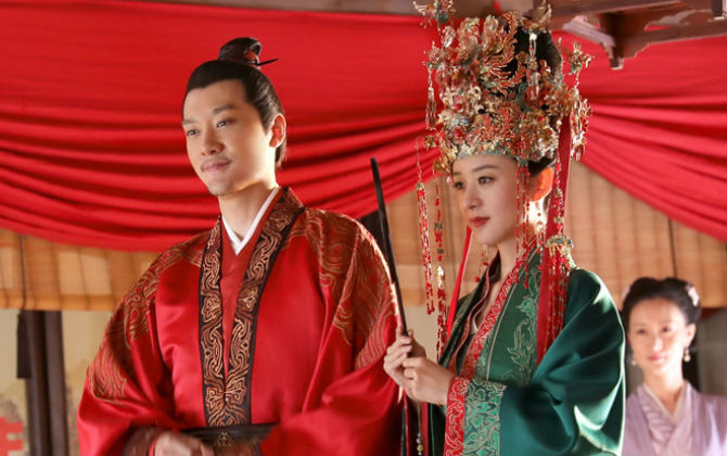 Triệu Lệ Dĩnh lần đầu tiết lộ cuộc sống hôn nhân với Phùng Thiệu Phong