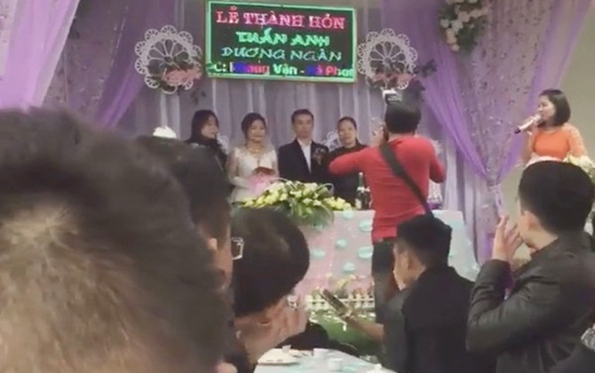Giữa lễ cưới, anh chơi nhạc mở nhầm bài ‘sổ xố kiến thiết’ khiến khách mời cười ồ, dân mạng trêu ‘lấy chồng như đánh một canh bạc đây mà’