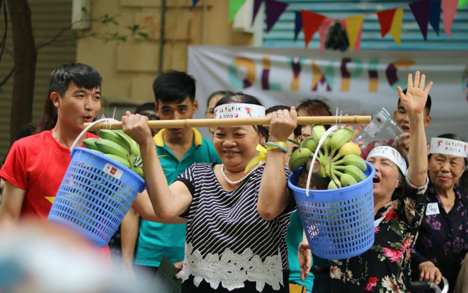 Bất ngờ với hình ảnh các cụ U100 thi Olympic người già "không giống ai" ở Hà Nội