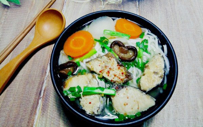 Cách nấu bánh canh cá thu thanh ngọt, dậy vị thơm lừng