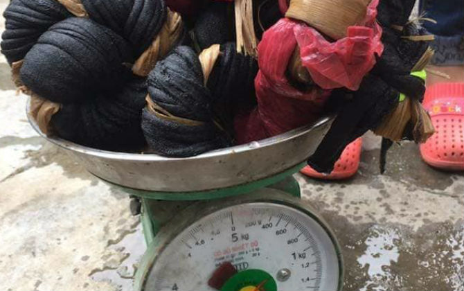 Hí hửng đi mua 2kg về làm món nhậu, kết quả không thể ngờ nổi dính "cú lừa" chỉ còn 8 lạng sau khi đưa về nhà