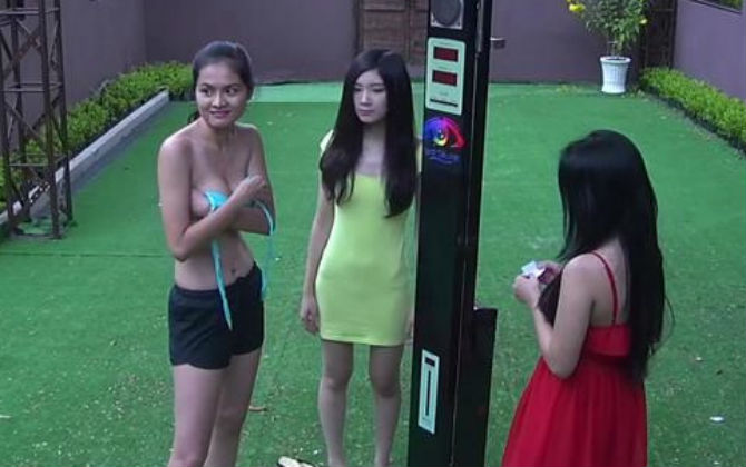 Những game show bị chỉ trích vì hình ảnh phản cảm, khiêu khích