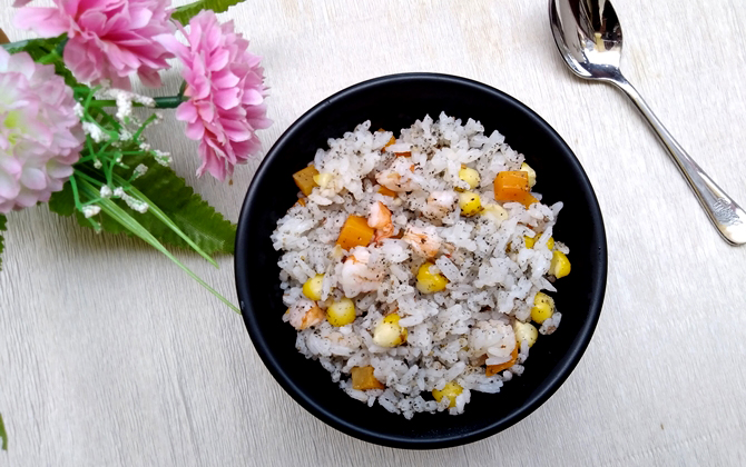 Bữa sáng tranh thủ làm cơm trộn nhanh gọn lại ngon cuốn lưỡi