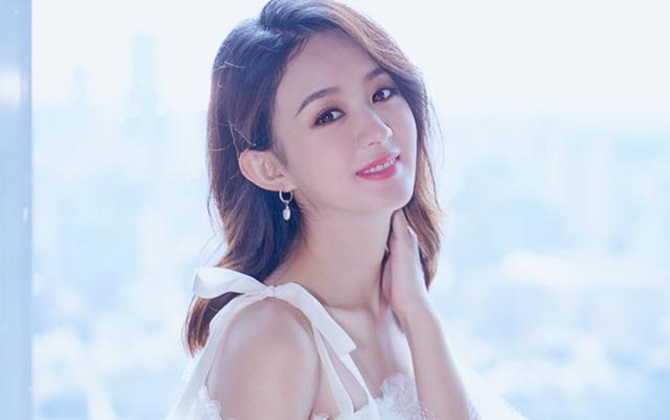 Sau sinh, Triệu Lệ Dĩnh từ mũm mĩm, phát tướng đã về dáng thon gọn bất ngờ, mẹ bỉm sữa bận rộn nên học theo ngay