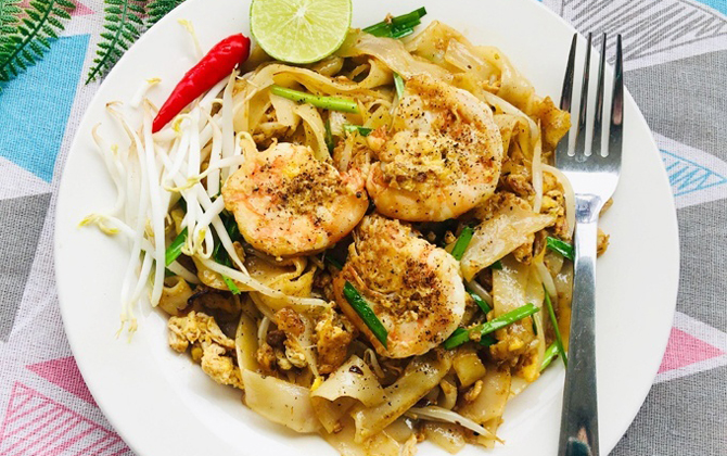 Rảnh rỗi làm pad Thái lạ miệng đổi món cho cả nhà