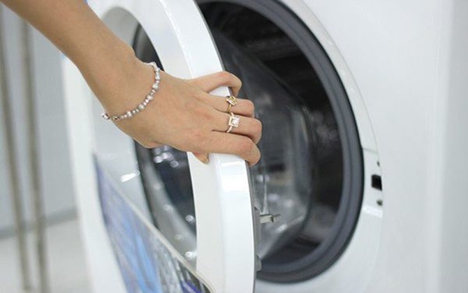 Đóng chặt nắp sau khi giặt máy, lỗi sai vô tình khiến bạn mất oan tiền triệu mà không biết