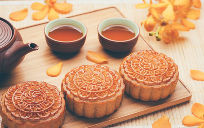 Nàng cứ ăn bánh trung thu tẹt ga mà không lo béo với 4 tuyệt chiêu "nhỏ mà có võ" này