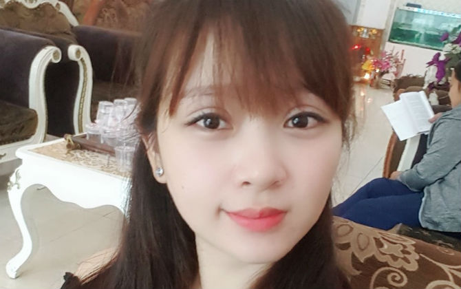 Mỗi ngày xông hơi và đắp mặt nạ tuần 1 lần, bà mẹ  hai con sau sinh lấy lại làn da siêu mịn và sạch mụn