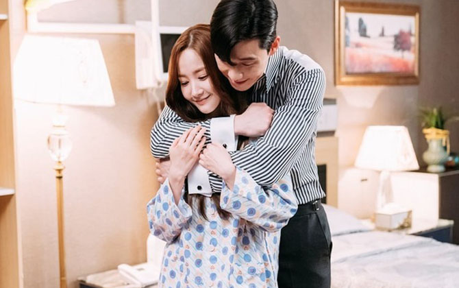 Muốn được người đàn ông luôn ôm chặt trong vòng tay, người phụ nữ cần phải học những điều sau