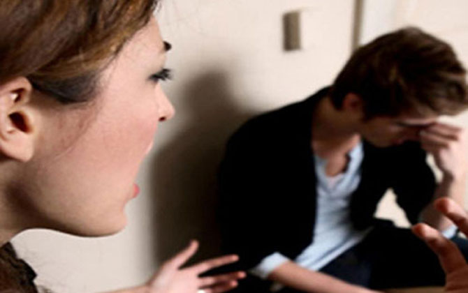 Tuyệt vọng khi vợ nói "10 năm tình nghĩa không bằng 1 đêm ngủ với anh bán gà"