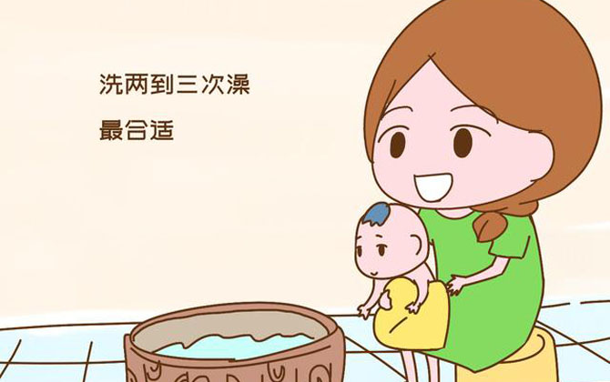 Mùa đông lạnh, bao lâu nên tắm cho bé một lần? Bác sỹ cho lời khuyên cực kỳ khoa học