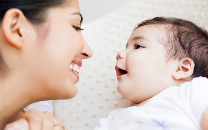 Ngạc nhiên chưa? Mẹ có biết bé mới 6 tháng tuổi đã có những khả năng này