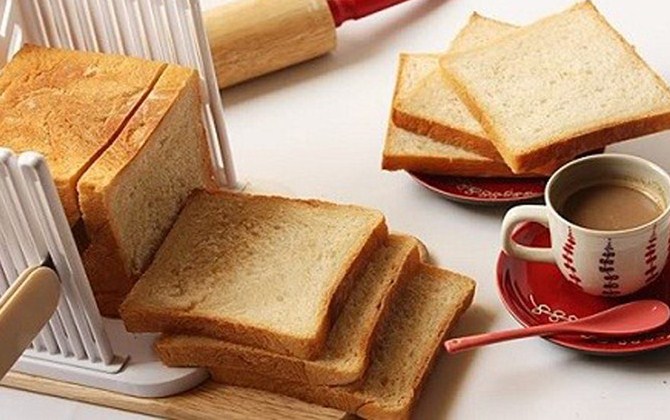 Ai cũng biết bánh mì Việt Nam ngon đẳng cấp thế giới, nhưng có ai biết loại thực phẩm này có những công dụng "vàng" với sức khỏe