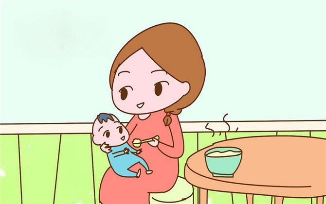 Mách mẹ bí kíp luyện cho trẻ xúc thìa khi ăn dặm