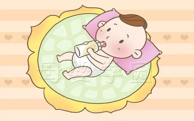 Hiểu cho đúng thế nào là nuôi con bằng sữa mẹ theo nhu cầu để không phải lúc nào trẻ khóc cũng cho con bú