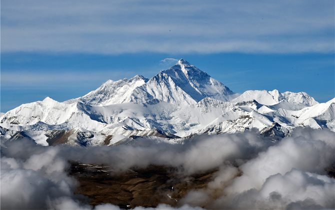 Vẻ đẹp siêu thực của đỉnh núi Everest khiến ai nấy đều ngả nghiêng