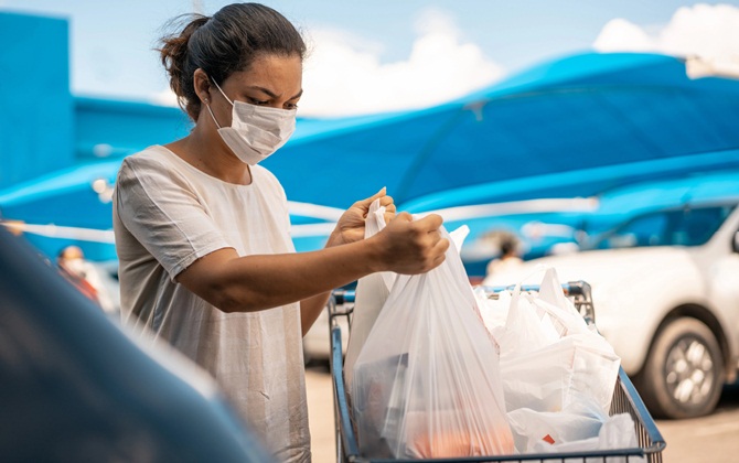 7 sai lầm nghiêm trọng khi đeo khẩu trang mà nhiều người đang mắc có thể rước bệnh vào người