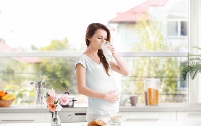 5 loại thực phẩm giúp mẹ bầu ngủ ngon, con sinh ra trắng trẻo bụ bẫm