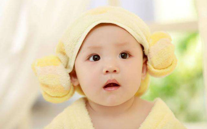Bé hay bị dị ứng, mẩn ngứa vào mùa hè, mẹ hãy chú ý đến 4 điểm sau
