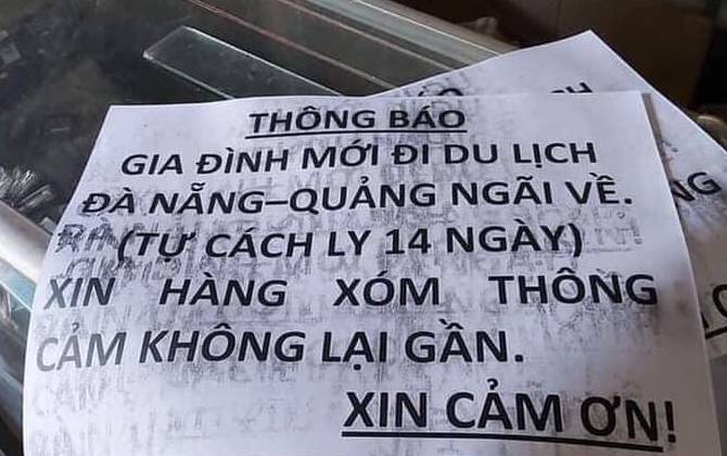 Đi Đà Nẵng - Quảng Ngãi về, gia đình âm thầm dán tờ giấy ở cổng khiến mọi người khen hết lời, ý thức cao vì cộng đồng