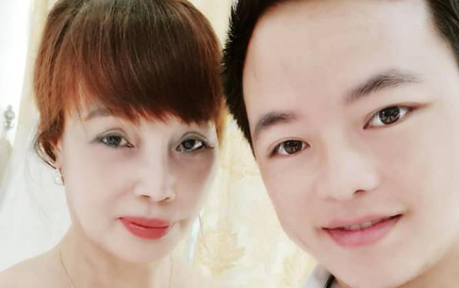 Cô dâu Thu Sao tung ảnh mặc váy cưới, nhan sắc như gái đôi mươi, CĐM tranh cãi gay gắt