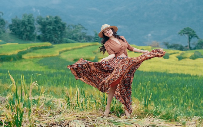 Mẹ 3 con xinh đẹp gợi ý chuyến đi ngắm lúa ở Tuyên Quang: Cũng đẹp như 'tiên cảnh' mà chẳng chen chúc giống Mù Cang Chải