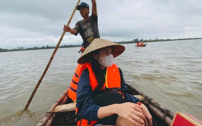 Thủy Tiên lên tiếng việc 'phải thuê người ghi chép chi tiêu quỹ từ thiện'