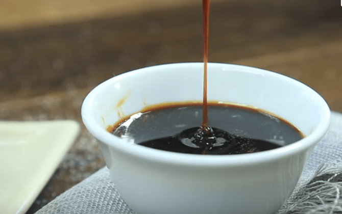 Cách cực dễ để chế thứ nước thần thánh cần cho mọi món kho, làm 1 lần, dùng cả năm
