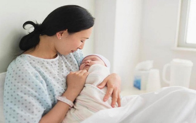 Kinh nghiệm chọn băng vệ sinh cho phụ nữ sau sinh tránh viêm nhiễm do sản dịch