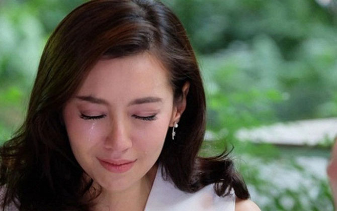Gần Tết còn phải xách vali đi thuê trọ, chồng nhắn tin đòi cả nhẫn cưới, cô vợ đáp đúng 1 câu đảo ngược vị thế trong 'phút mốt'