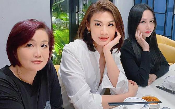 Nhan sắc 2 thế hệ nhà Đào Bá Lộc: Không ai qua nổi nam ca sĩ