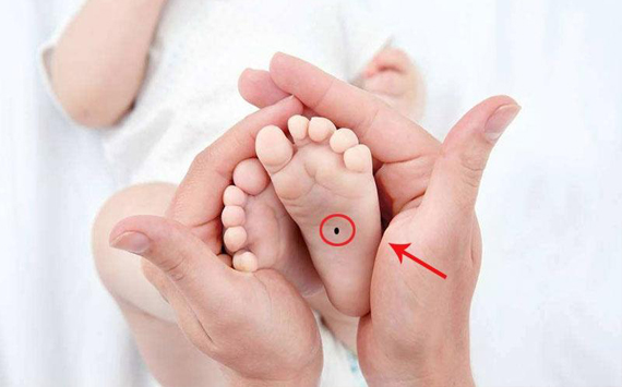 Giải mã 5 nốt ruồi thường thấy trên bàn chân: kẻ giàu, người nghèo, chỉ cần nhìn thoáng qua là đủ biết