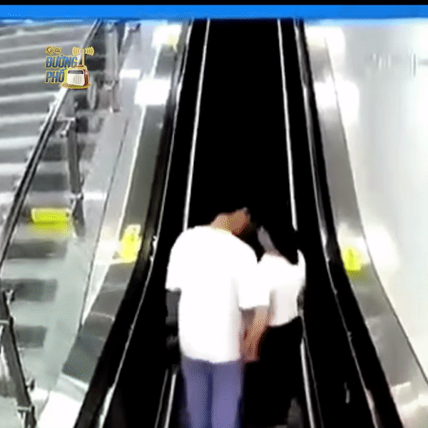 Cố hôn nhau trên thang máy, cặp đôi nhận cái kết đau đớn không ngờ
