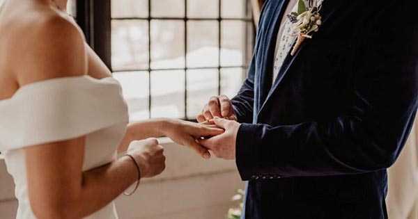 Đàn ông, có đáng để gửi gắm cả đời hay không, thật ra rất dễ phán đoán: Hôn nhân không phải 1+1=2, mà là 0.5+0.5=1