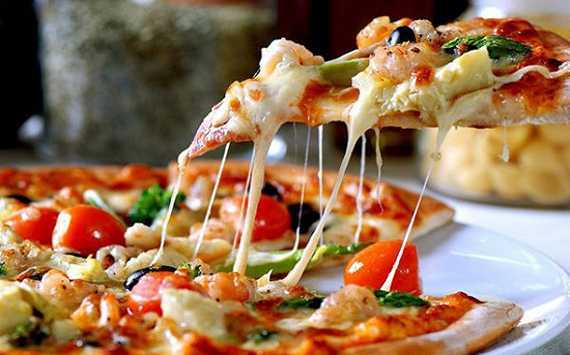 Cách làm pizza bằng chảo cực đơn giản, ngon không kém cạnh ngoài tiệm