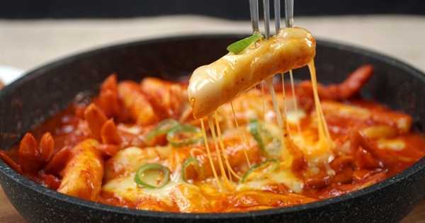 Cách làm lẩu Tokbokki tại nhà đơn giản, ngon chuẩn vị Hàn