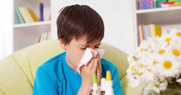 Bé bị viêm mũi dị ứng cha mẹ không nên chủ quan