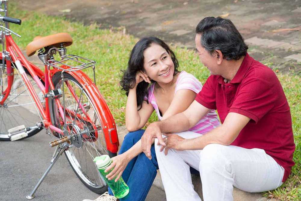 Tuổi trung niên có 3 việc không can dự, 3 khoản tiền không nên phát, 3 món nợ không nên mắc