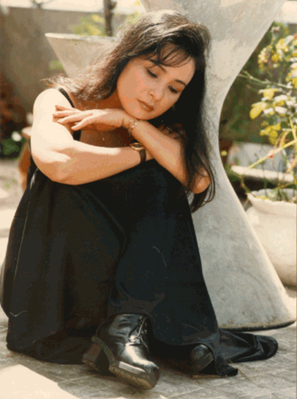 Nhan sắc cực phẩm của 10 mỹ nhân được mệnh danh quốc bảo màn ảnh Việt thập niên 90 