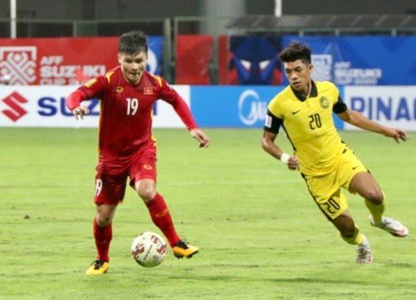 Việt Nam thắng Malaysia 3-0: Fan Thái Lan rầm rầm chúc, khen và mê phong cách 2 cầu thủ đá cực hay này