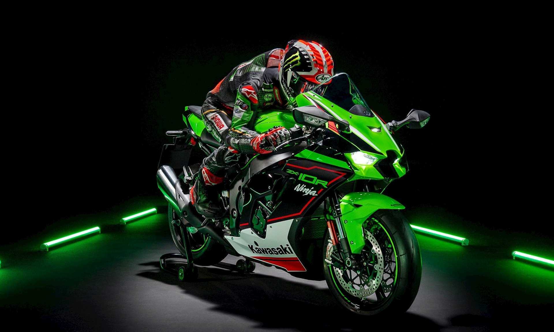 Kawasaki Ninja ZX-10R 2021 là xe gì, giá bao nhiêu? mà khiến 'dân chơi' mê tốc độ thích thú