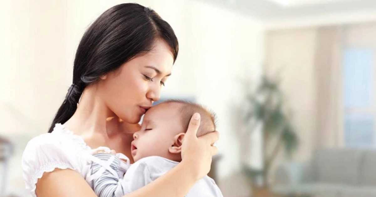 4 khó khăn mà mẹ nào cũng phải vượt qua trong 2 năm đầu sau khi sinh con, đọc lại vẫn ứa nước mắt