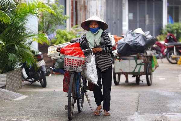 Loạt chính sách mới có hiệu lực từ tháng 3/2022: Thu nhập dưới 2 triệu/tháng ở thành phố là hộ nghèo