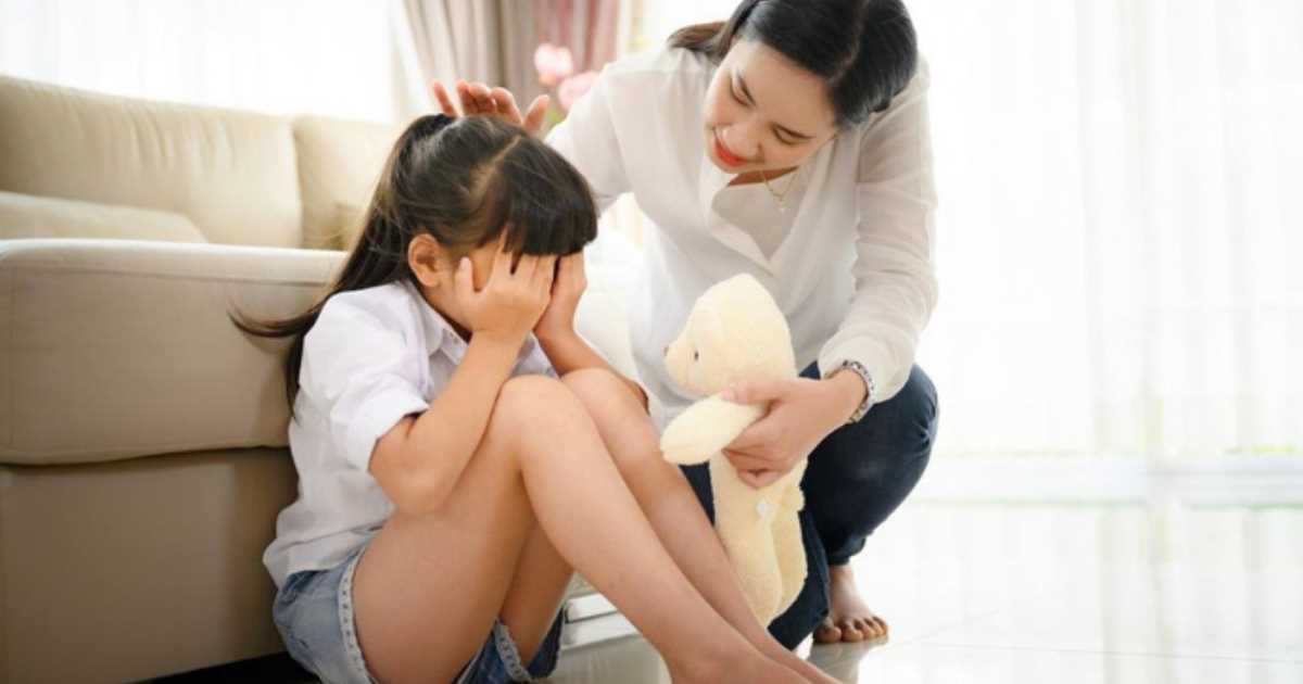 Bé 5 tuổi hỏi: 'Mẹ ơi, con phải làm gì nếu bạn đánh con?', câu trả lời của người mẹ rất đáng để học hỏi