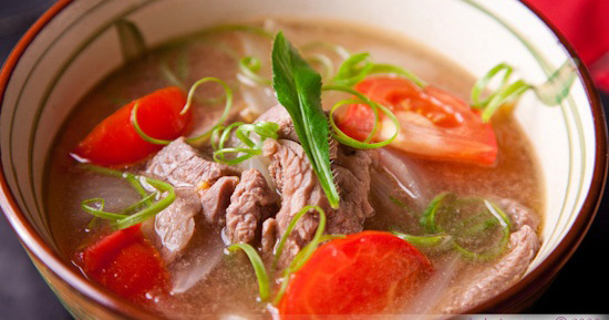 Cà chua kết hợp nguyên liệu này, có ngay món canh ngon nức nở với cách làm ‘dễ như ăn kẹo’