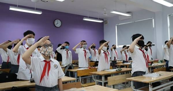 Hà Nội cho phép học sinh từ lớp 1 - 6 đến trường học trực tiếp từ 6/4
