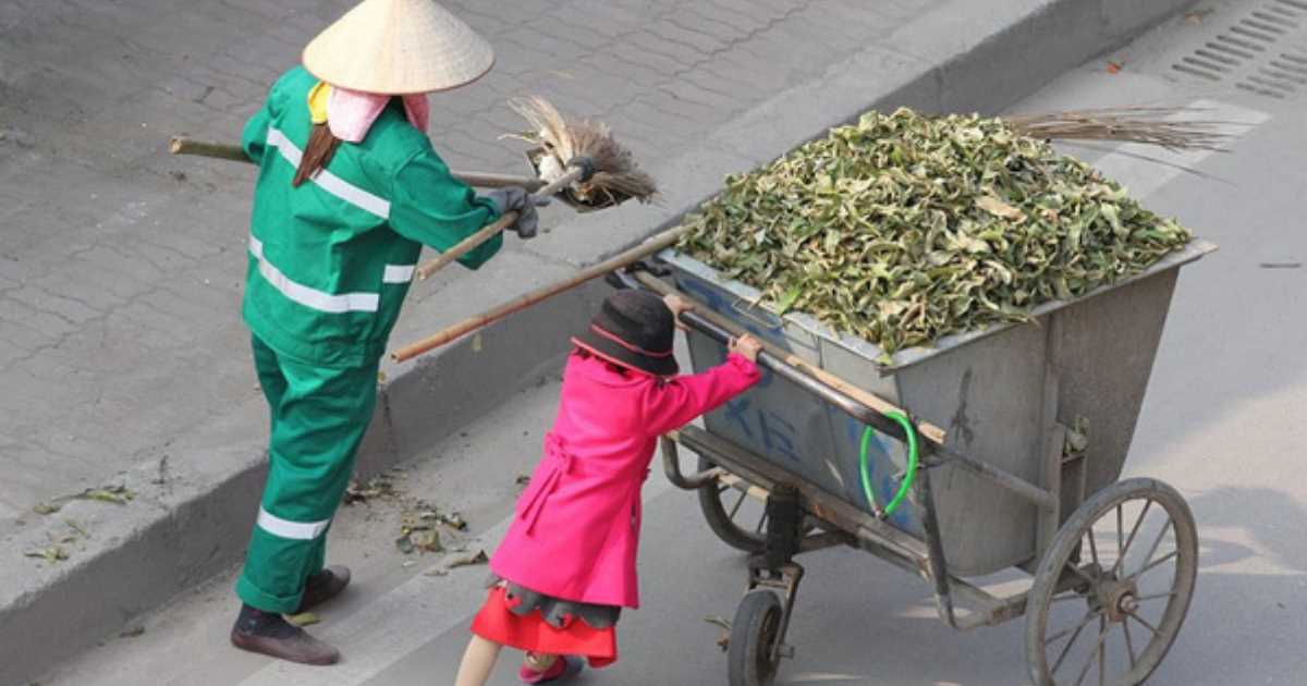 'Mẹ ơi, mẹ đừng đến trường gặp con nữa', câu nói của đứa con chỉ ra cách dạy con sai lầm của người mẹ