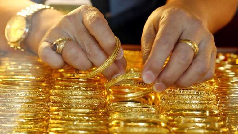 Bà nội chồng đi vắng, cháu dâu 'nhanh như chớp' trộm sạch vàng

